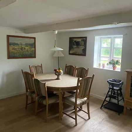 Charmerende Taet Pa Knuthenborg Holiday home *